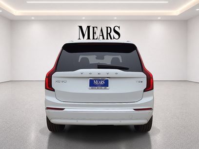 New 2026 Volvo XC90 T8 Ultra