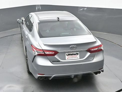 Used 2020 Toyota Camry XSE image 15