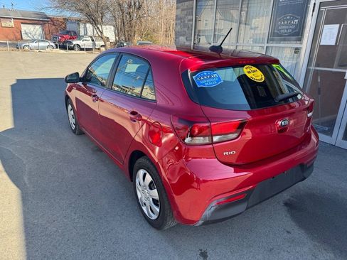 Used 2018 Kia Rio S FWD image 3
