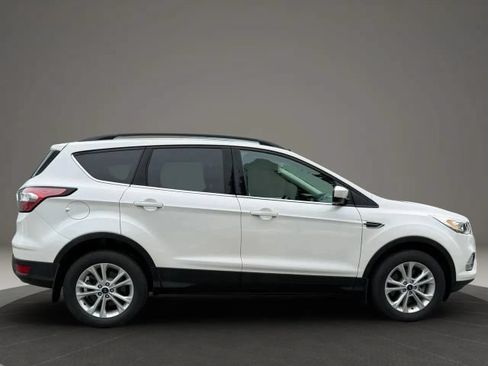 Used 2018 Ford Escape SEL AWD/4WD image 4