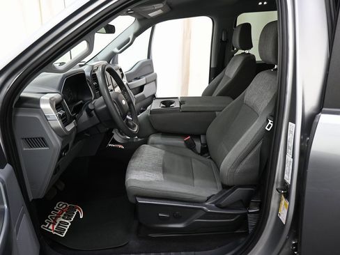 Used 2023 Ford F150 XLT image 5