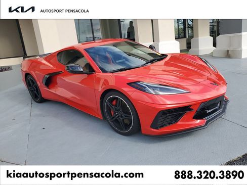Used 2022 Chevrolet Corvette Stingray Preferred Cpe w/ Z51 Performance Package image 1