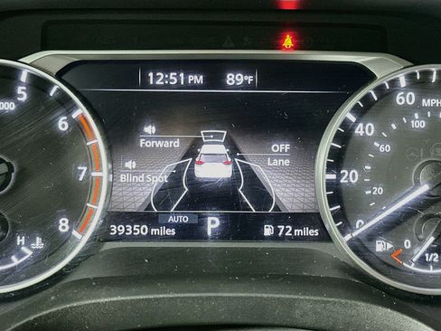 Used 2025 Nissan Rogue SV AWD/4WD image 19