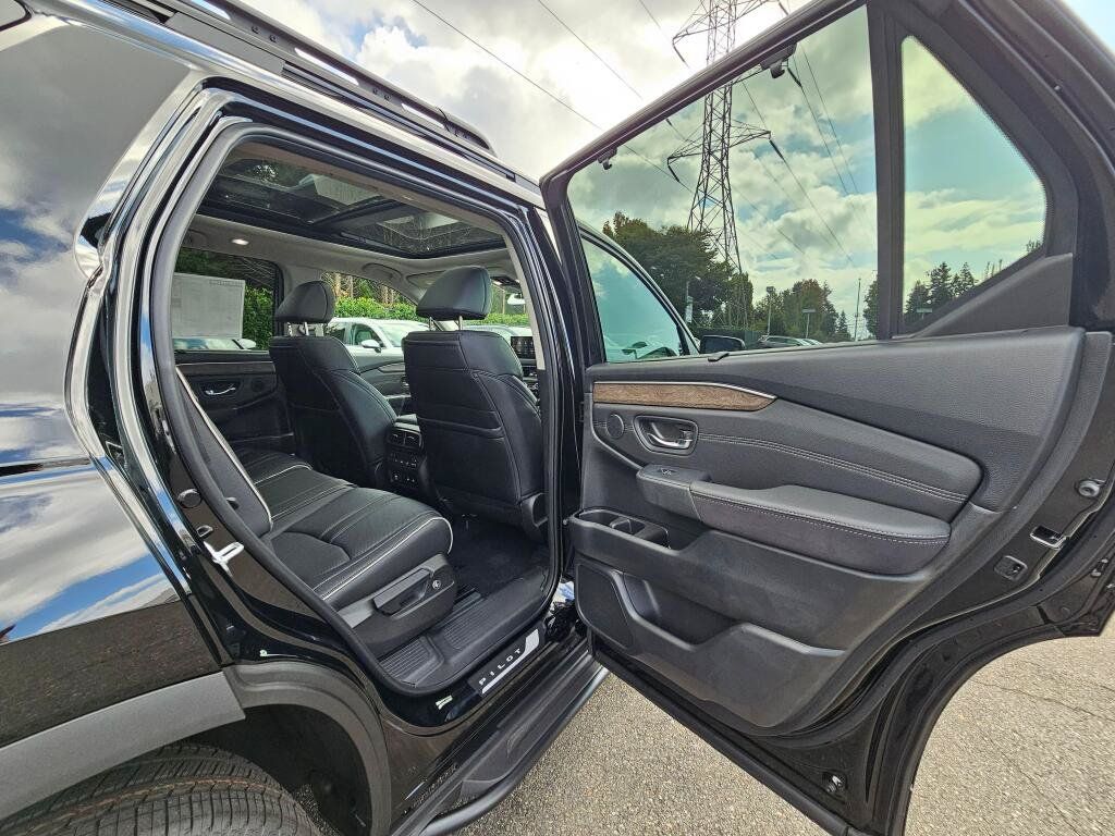 New 2026 Honda Pilot Elite image 14