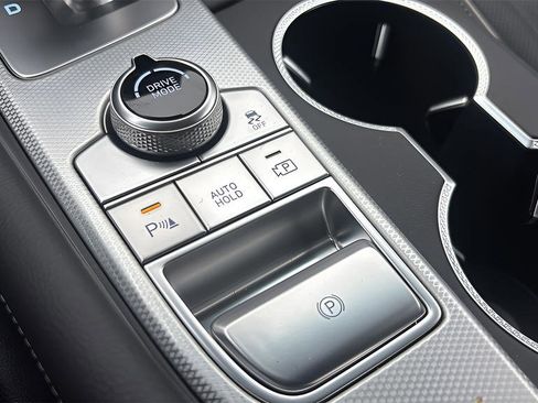 New 2026 Genesis G70 2.5T Prestige image 30