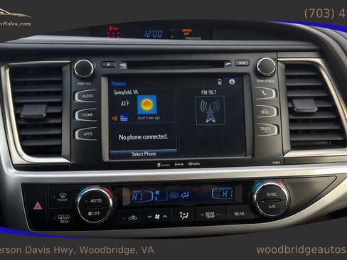 Used 2019 Toyota Highlander Plus image 19