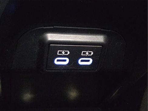 Used 2022 Toyota RAV4 XLE image 23