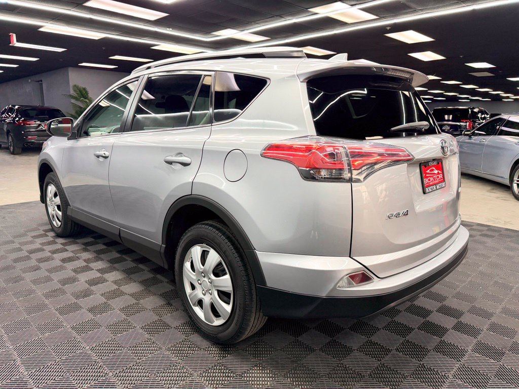 Used 2016 Toyota RAV4 LE FWD image 11