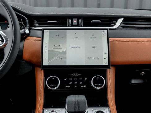 New 2026 Jaguar F-PACE R-Dynamic S image 18