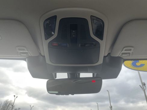 Used 2023 Subaru Outback Limited image 12