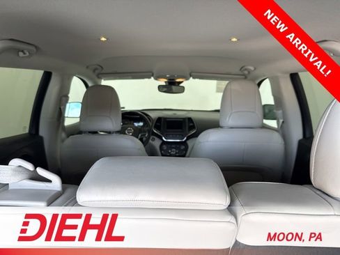 Used 2021 Jeep Cherokee Latitude Lux image 10