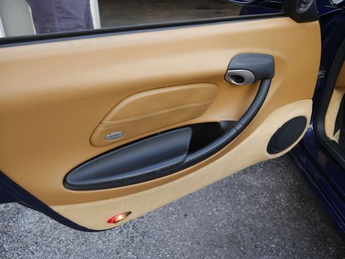 Used 2002 Porsche Boxster RWD image 72