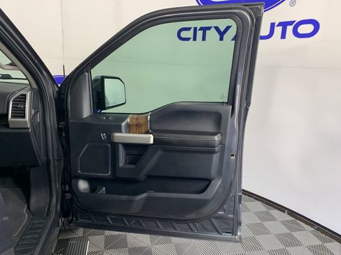 Used 2020 Ford F150 Lariat w/ Equipment Group 502A Luxury AWD/4WD image 39