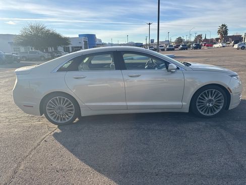 Used 2014 Lincoln MKZ AWD image 6