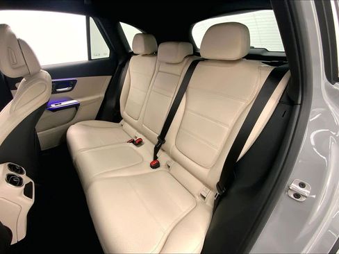 New 2026 Mercedes-Benz GLC 300 image 7
