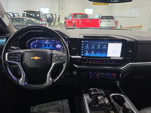 Used 2024 Chevrolet Silverado 1500 LTZ AWD/4WD image 10