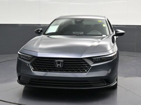 Used 2025 Honda Accord SE image 6