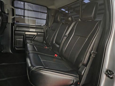 Used 2020 Ford F250 Lariat w/ Lariat Value Package image 41