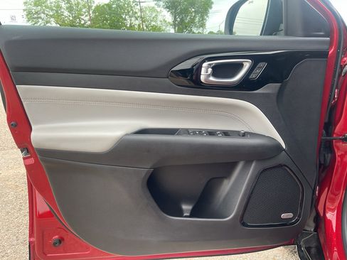 Used 2025 Jeep Compass Limited w/ Elite Group image 20