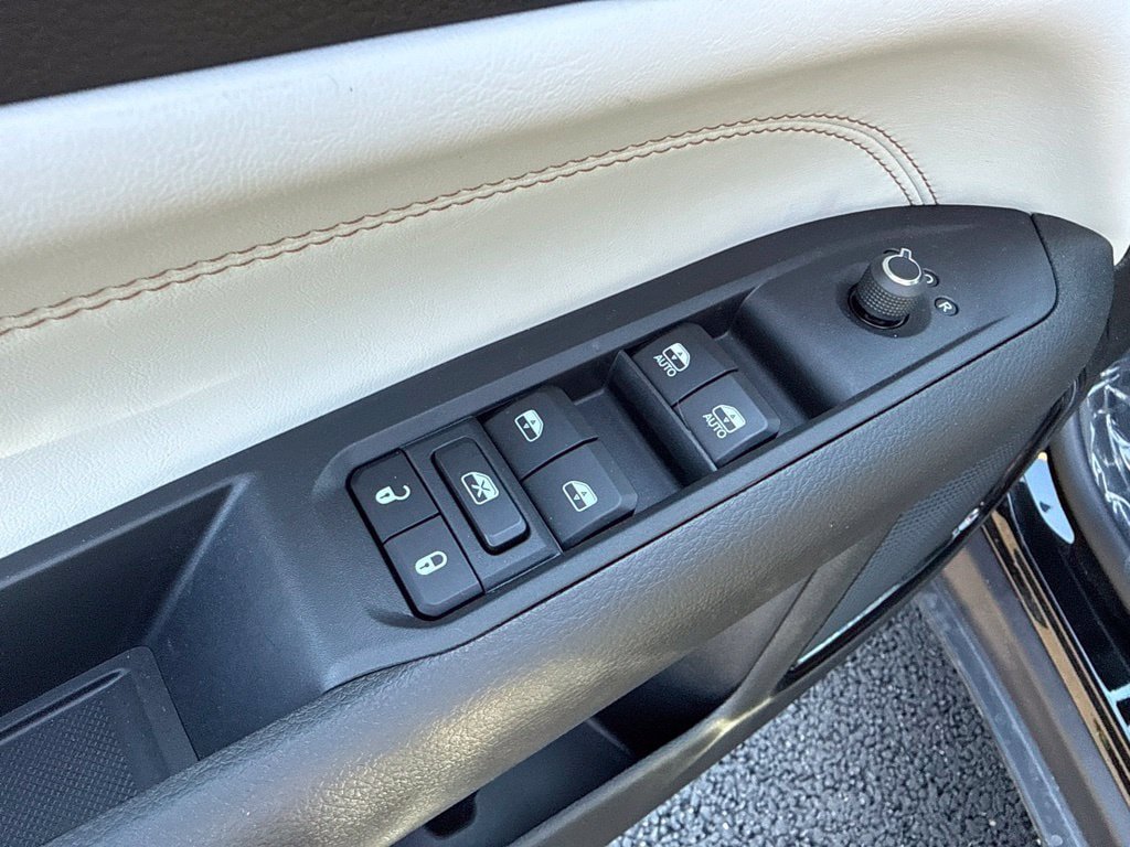 New 2026 Jeep Compass Limited AWD/4WD image 18