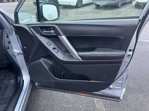Used 2018 Subaru Forester 2.5i Limited image 19