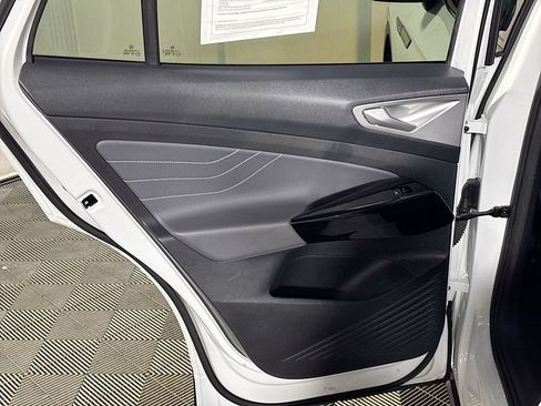 Certified 2023 Volkswagen ID.4 Pro S AWD/4WD image 21