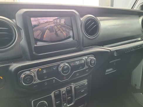Used 2022 Jeep Wrangler Unlimited Sport AWD/4WD image 28