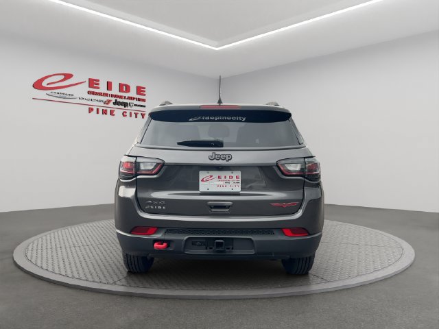 Used 2022 Jeep Compass Trailhawk w/ Trailhawk Elite Group AWD/4WD image 9