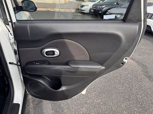 Used 2017 Kia Soul + FWD image 28