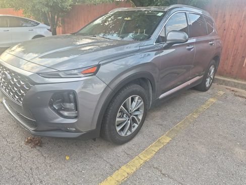 Used 2019 Hyundai Santa Fe SEL FWD image 2
