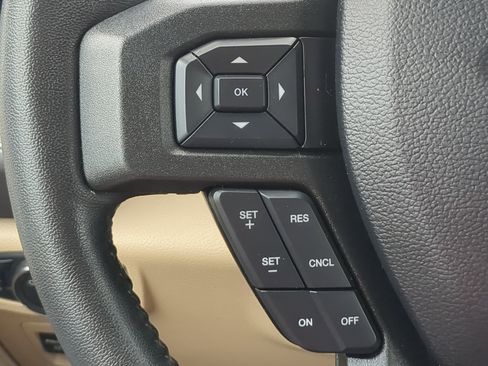 Used 2020 Ford F150 XLT w/ Equipment Group 302A Luxury AWD/4WD image 22