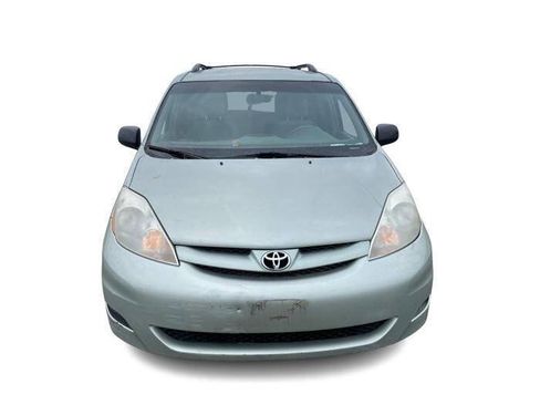 Used 2009 Toyota Sienna CE image 9