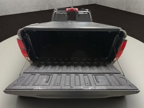 Used 2025 Chevrolet Colorado Z71 w/ Technology Package image 23