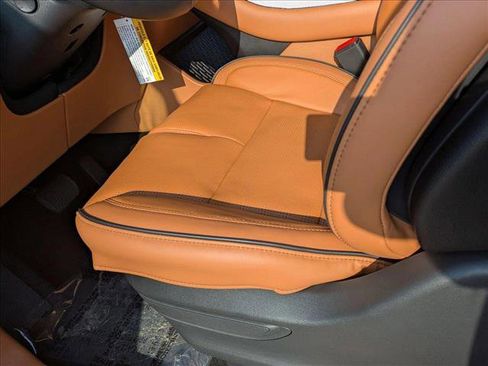 New 2025 Lincoln Aviator Black Label image 4