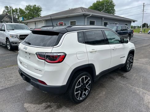 Used 2018 Jeep Compass Limited w/ Navigation Group AWD/4WD image 5
