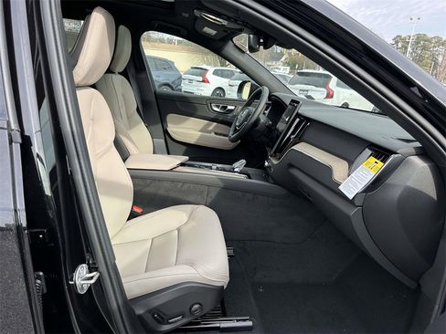 New 2026 Volvo XC60 B5 Core w/ Climate Package image 11