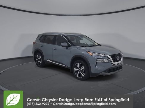 Used 2021 Nissan Rogue SL FWD image 3