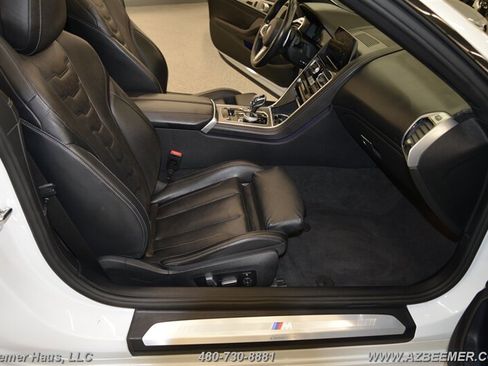 Used 2022 BMW 840i Convertible w/ Driving Assistance Package image 17