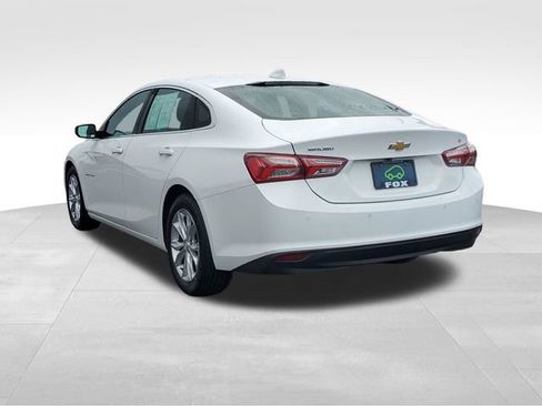 Used 2019 Chevrolet Malibu LT w/ Driver Confidence Package II FWD image 3
