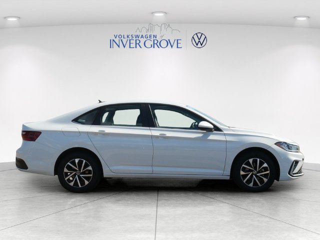 Certified 2025 Volkswagen Jetta S FWD image 8