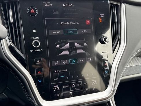 Used 2020 Subaru Outback Premium image 29