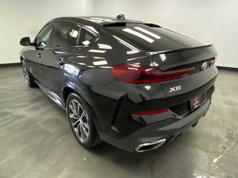 Used 2022 BMW X6 xDrive40i w/ M Sport Package image 4