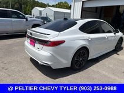Used 2025 Toyota Camry XSE FWD image 5