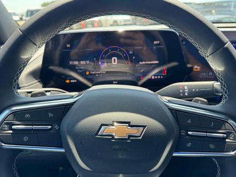 New 2026 Chevrolet Traverse LT w/ Driver Confidence Package FWD image 18