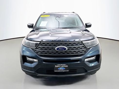 Used 2023 Ford Explorer XLT w/ Equipment Group 202A image 2