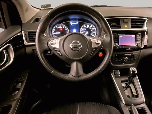 Used 2018 Nissan Sentra SV FWD image 5