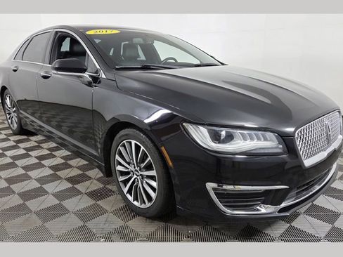 Used 2017 Lincoln MKZ Select image 1