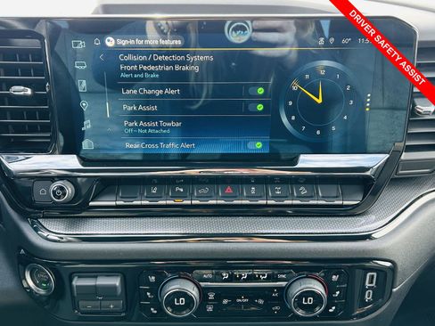 Used 2025 Chevrolet Silverado 2500 ZR2 image 10