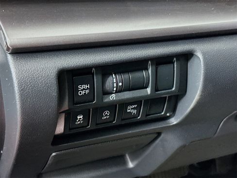 Used 2020 Subaru Crosstrek 2.0i Limited w/ Popular Package #3 image 10