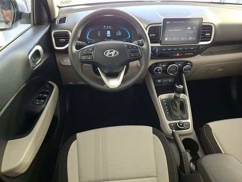 New 2026 Hyundai Venue SEL FWD image 9
